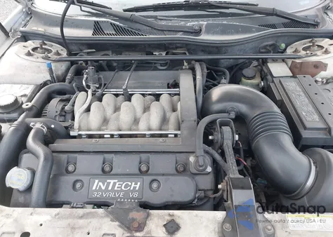 2002 Lincoln Continental z USA, uszkodzony, nr VIN 1LNHM97V52Y678644